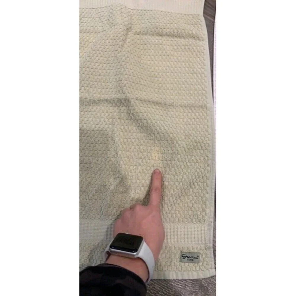 Guess Hand Towels
